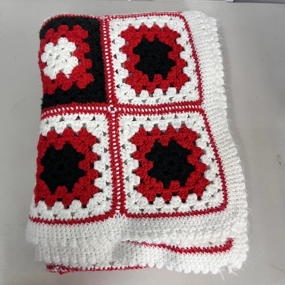Handmade Crochet Granny Square‎ Blanket Throw Red Black White Cabin Farm 55x78